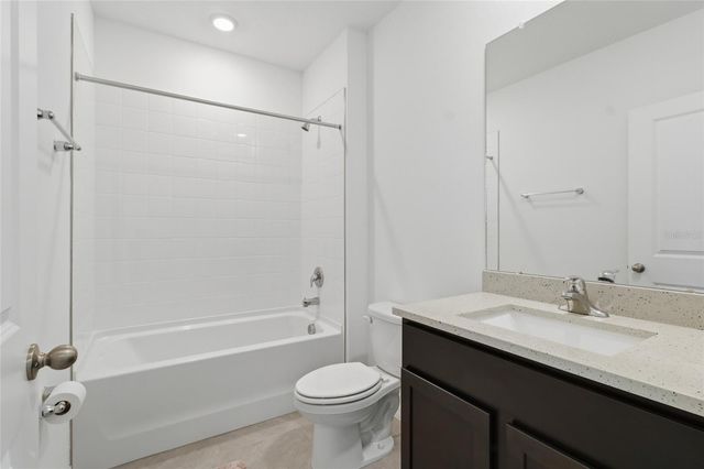 2919 GARDINER LANE, Zephyrhills, FL 33541