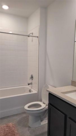 2919 GARDINER LANE, Zephyrhills, FL 33541