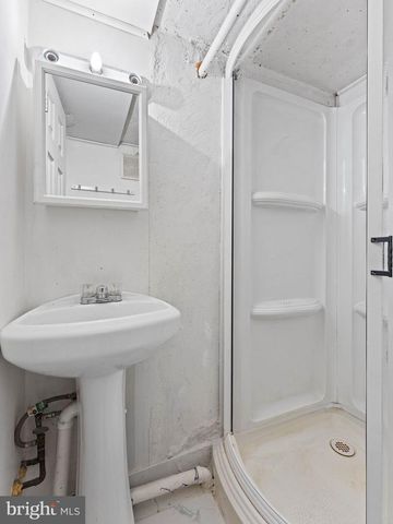 313 WILTSHIRE RD, Upper Darby, PA 19082