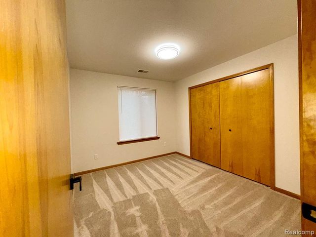 314 Marigold Circle, Westland, MI 48185