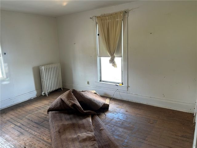 306 4th St, Monessen, PA 15062