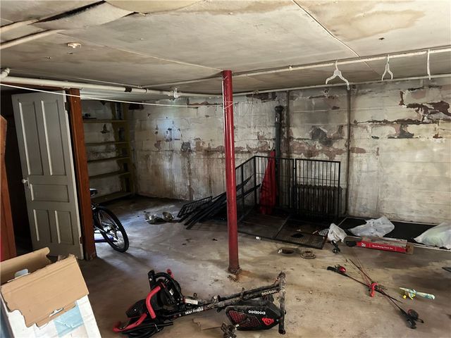 306 4th St, Monessen, PA 15062
