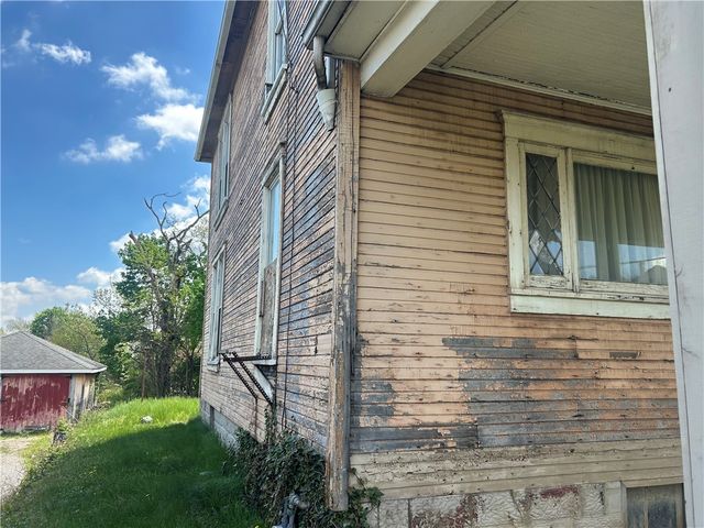 306 4th St, Monessen, PA 15062