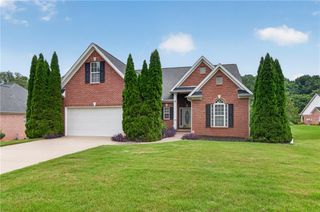165 Biltmore Drive, Fayetteville, GA 30214