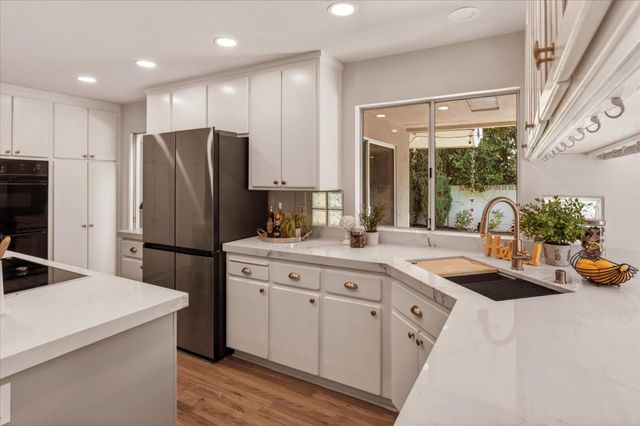 6894 Serenity Court, San Jose, CA 95120