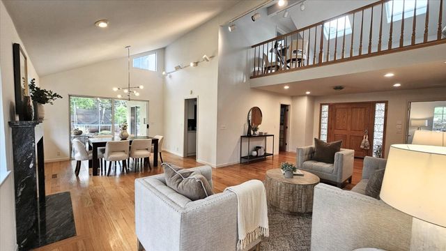 6894 Serenity Court, San Jose, CA 95120