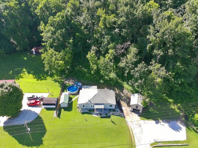 8565 Lawrenceburg Hwy, Mount Pleasant, TN 38474