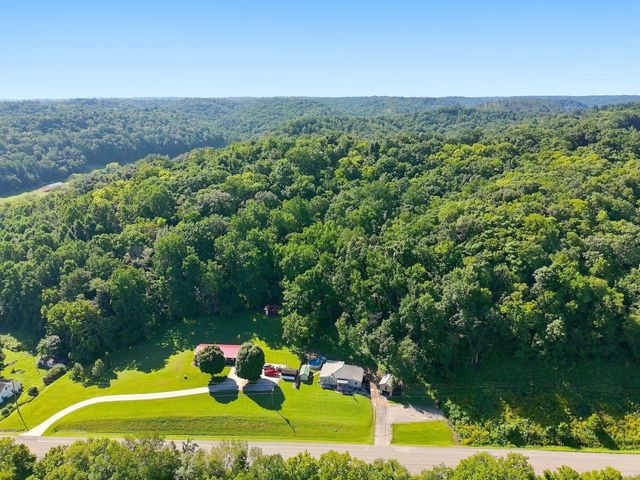 8565 Lawrenceburg Hwy, Mount Pleasant, TN 38474