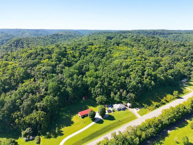 8565 Lawrenceburg Hwy, Mount Pleasant, TN 38474
