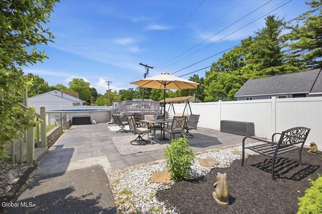 31 Maine Avenue, East Greenbush, NY 12144