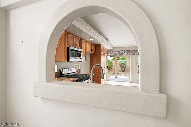 8713 Blazing Saddle Avenue, Las Vegas, NV 89129