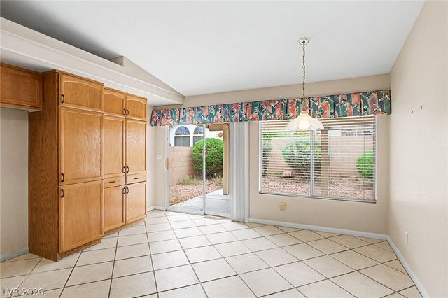 8713 Blazing Saddle Avenue, Las Vegas, NV 89129