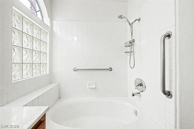 8713 Blazing Saddle Avenue, Las Vegas, NV 89129