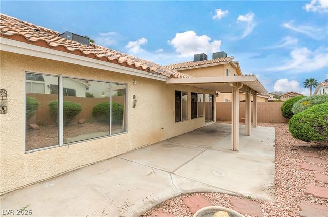 8713 Blazing Saddle Avenue, Las Vegas, NV 89129