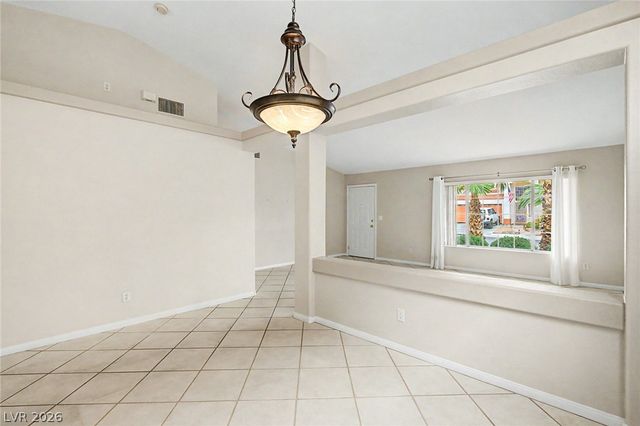 8713 Blazing Saddle Avenue, Las Vegas, NV 89129