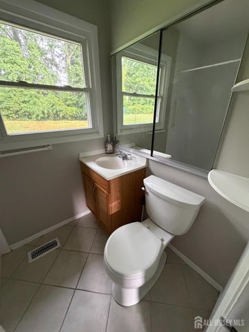 111 Edge Lane, Willingboro, NJ 08046