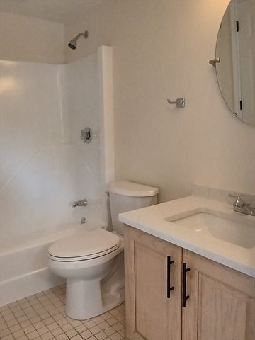 114 Burkhall St Q, Weymouth, MA 02190