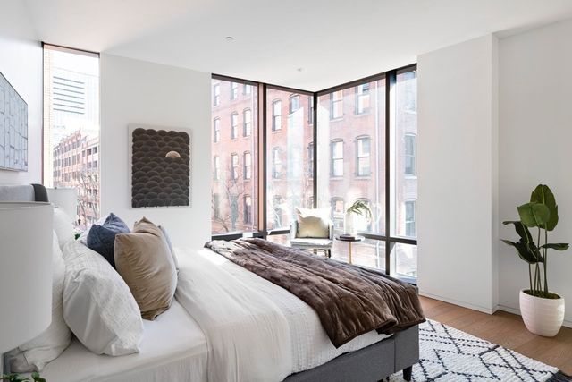 10 Farnsworth St 3B, Boston, MA 02210
