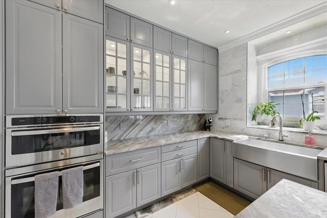 3111 W DE LEON STREET 8, Tampa, FL 33609