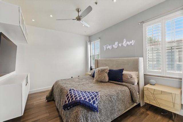 3111 W DE LEON STREET 8, Tampa, FL 33609
