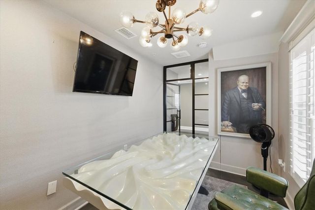 3111 W DE LEON STREET 8, Tampa, FL 33609