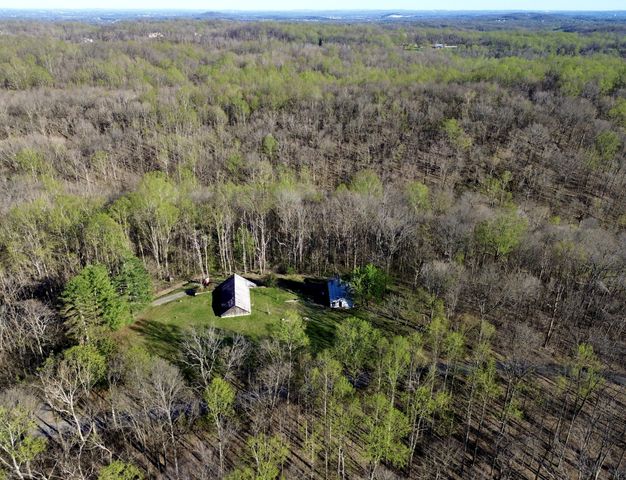1314 Mud Hollow Rd, Hendersonville, TN 37075