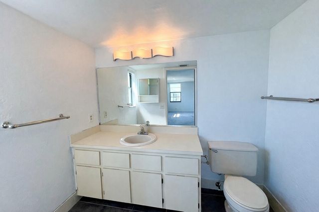 2205 S Cypress Bend Drive 908, Pompano Beach, FL 33069