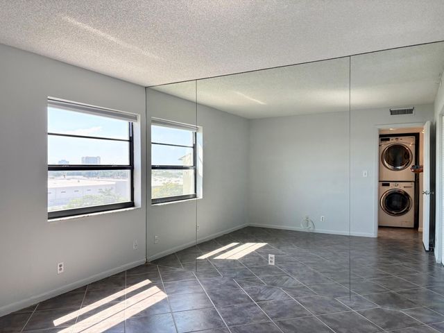 2205 S Cypress Bend Drive 908, Pompano Beach, FL 33069