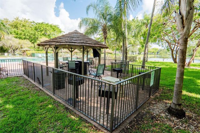 2205 S Cypress Bend Drive 908, Pompano Beach, FL 33069