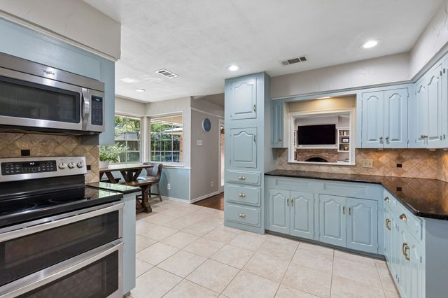 926 Chadwick Drive, Richardson, TX 75080