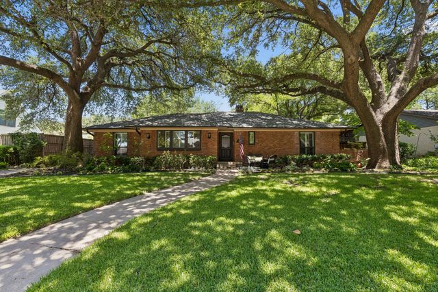 926 Chadwick Drive, Richardson, TX 75080