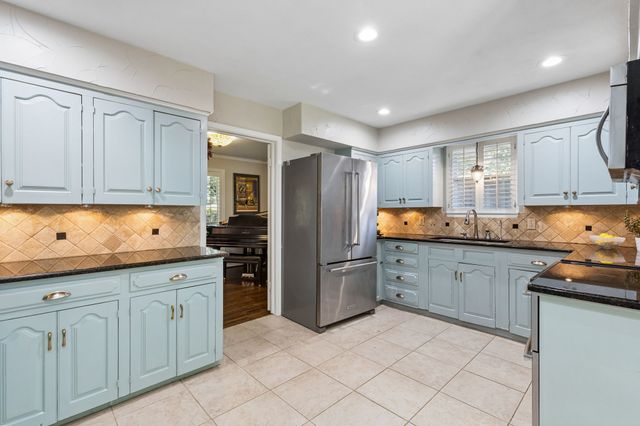 926 Chadwick Drive, Richardson, TX 75080