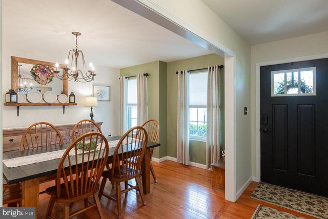 73 COUNTRY SIDE LN, Leola, PA 17540