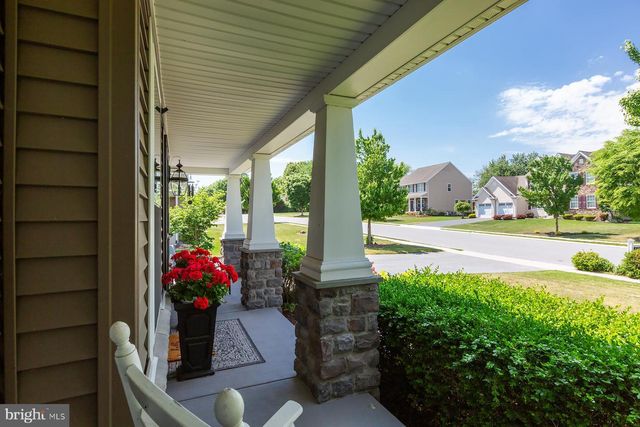 73 COUNTRY SIDE LN, Leola, PA 17540