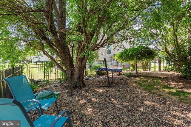 73 COUNTRY SIDE LN, Leola, PA 17540