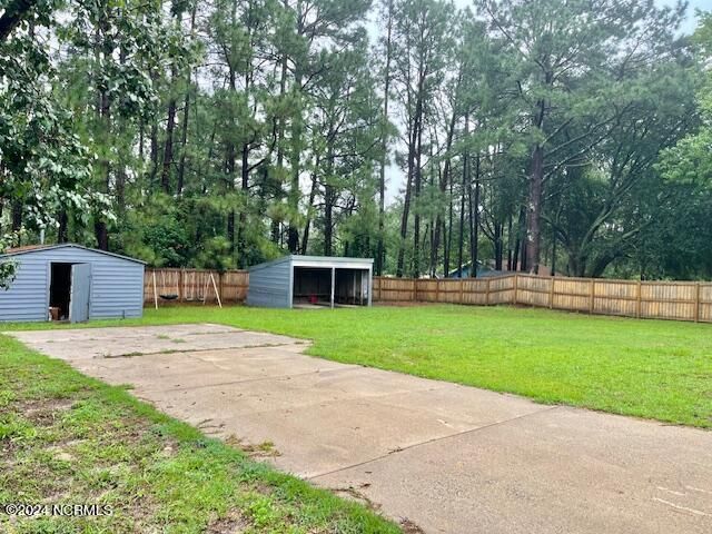 1708 N Poplar Street, Aberdeen, NC 28315
