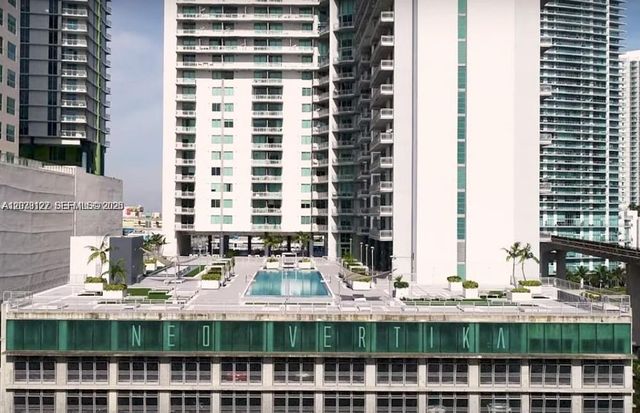690 SW 1st Court 1221, Miami, FL 33130