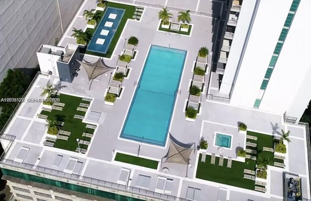 690 SW 1st Court 1221, Miami, FL 33130