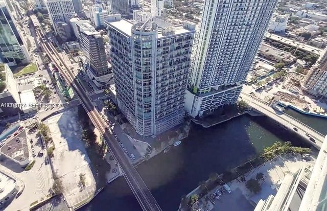 690 SW 1st Court 1221, Miami, FL 33130