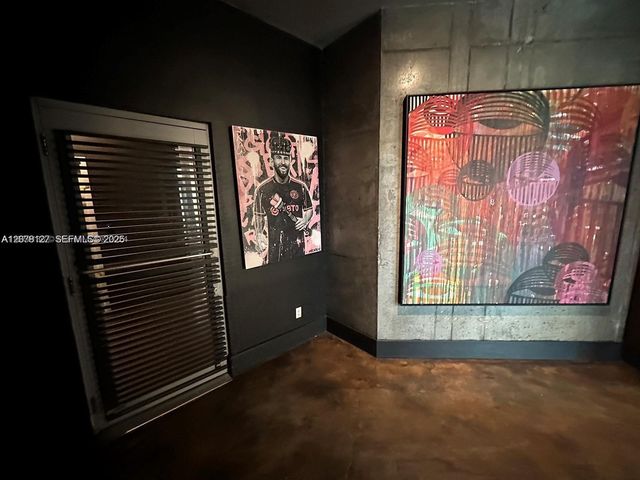 690 SW 1st Court 1221, Miami, FL 33130