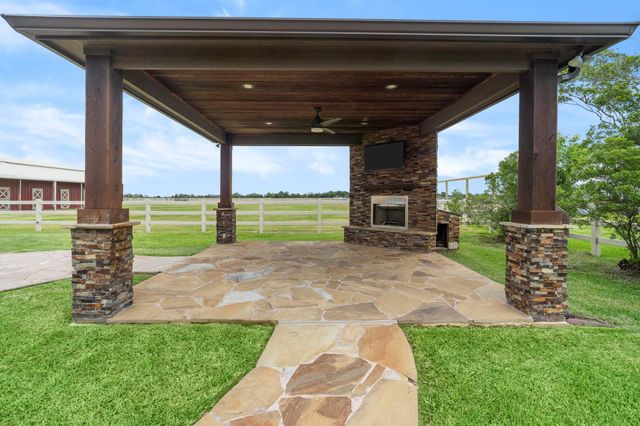 9103 Jeske Road, Needville, TX 77461