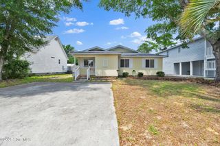 125 NE 30th Street, Oak Island, NC 28465