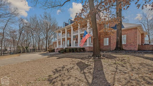 1203 Yorkshire, Jonesboro, AR 72401