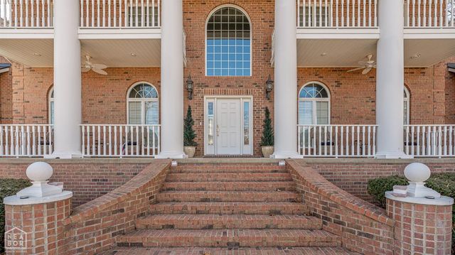 1203 Yorkshire, Jonesboro, AR 72401