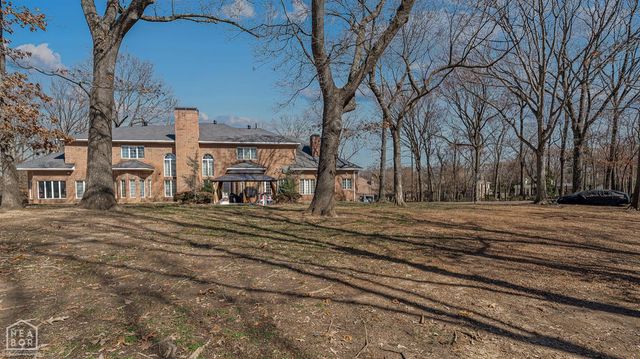 1203 Yorkshire, Jonesboro, AR 72401