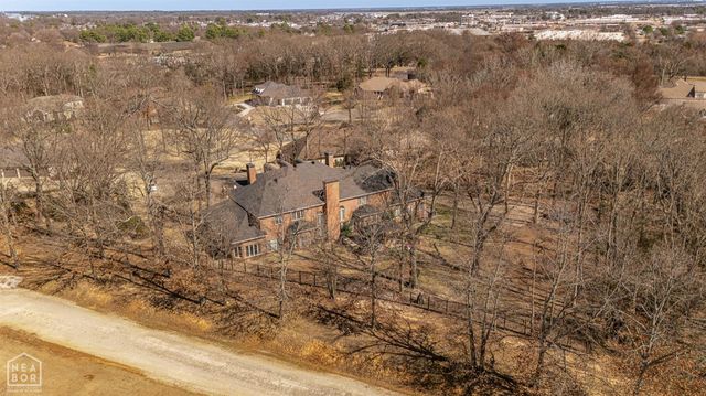 1203 Yorkshire, Jonesboro, AR 72401