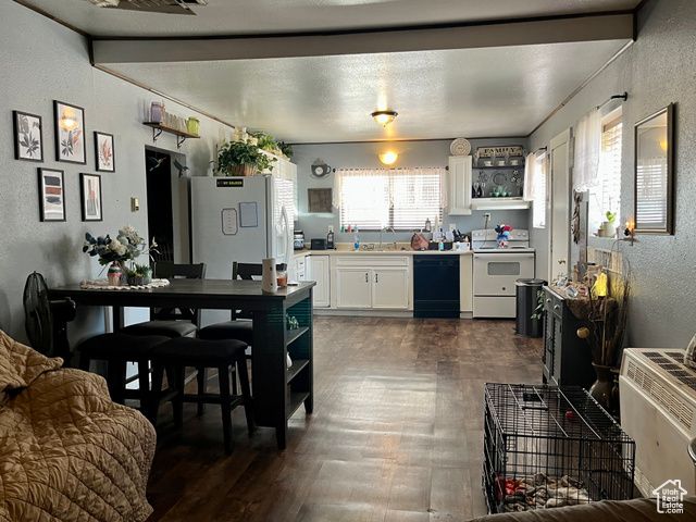 221 E 200 N, Moab, UT 84532