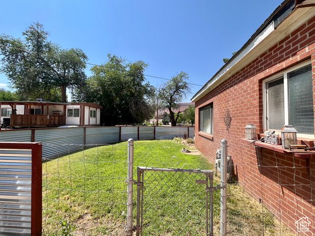 221 E 200 N, Moab, UT 84532