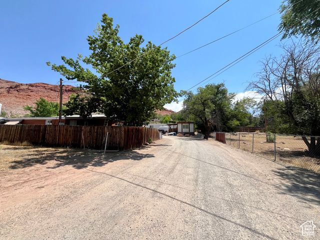 221 E 200 N, Moab, UT 84532