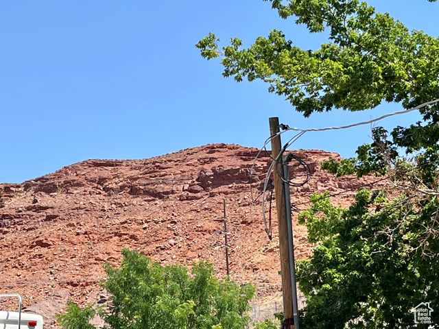 221 E 200 N, Moab, UT 84532